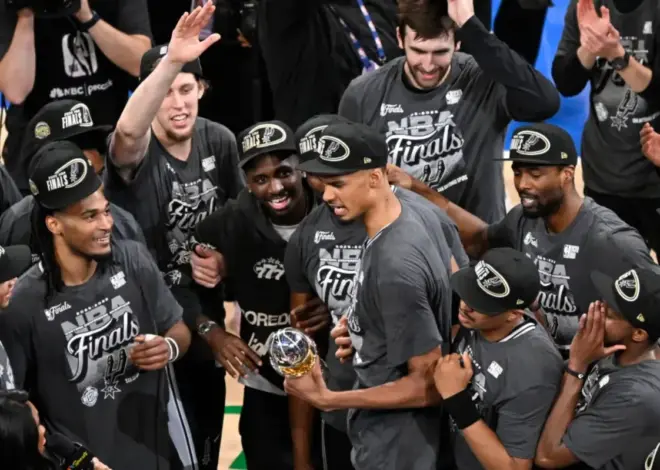 Spurs stun Thunder in thrilling Game 7 to set up NBA Finals showdown with Knicks