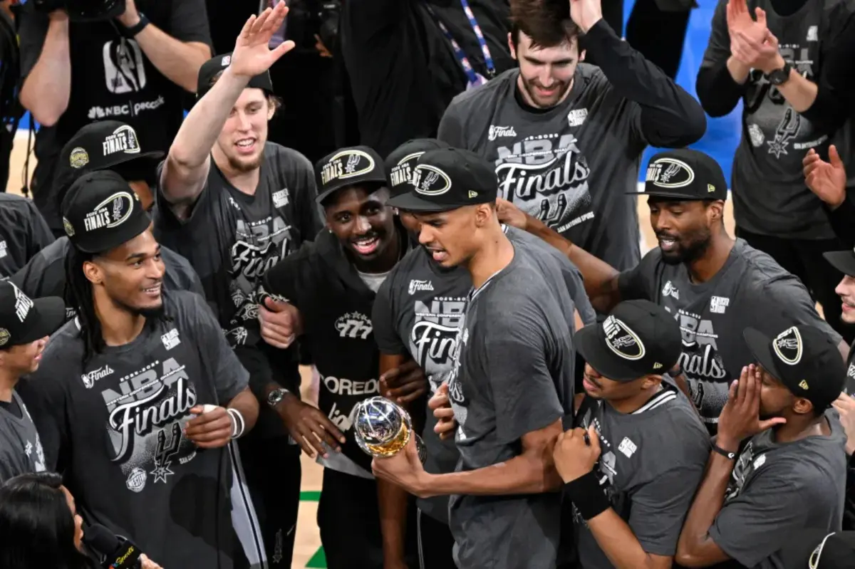 Spurs stun Thunder in thrilling Game 7 to set up NBA Finals showdown with Knicks