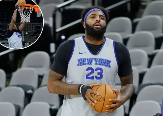 Mitchell Robinson set to play in Game 1 of NBA Finals for Knicks after breaking hand