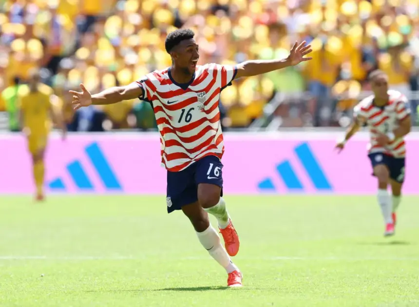 What happened on USMNT’s confusing second goal against Australia — and why it wasn’t offside