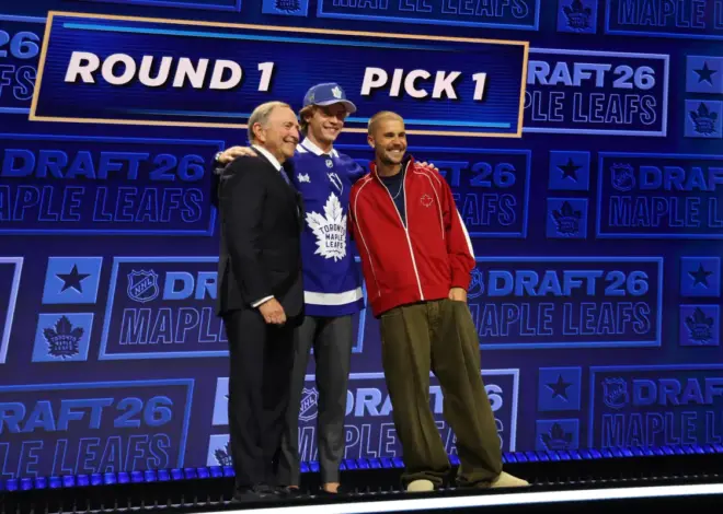Justin Bieber announces Maple Leafs’ Gavin McKenna draft pick — not everyone was happy about it