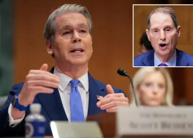 Scott Bessent goes scorched earth against Sen. Ron Wyden over Epstein claims