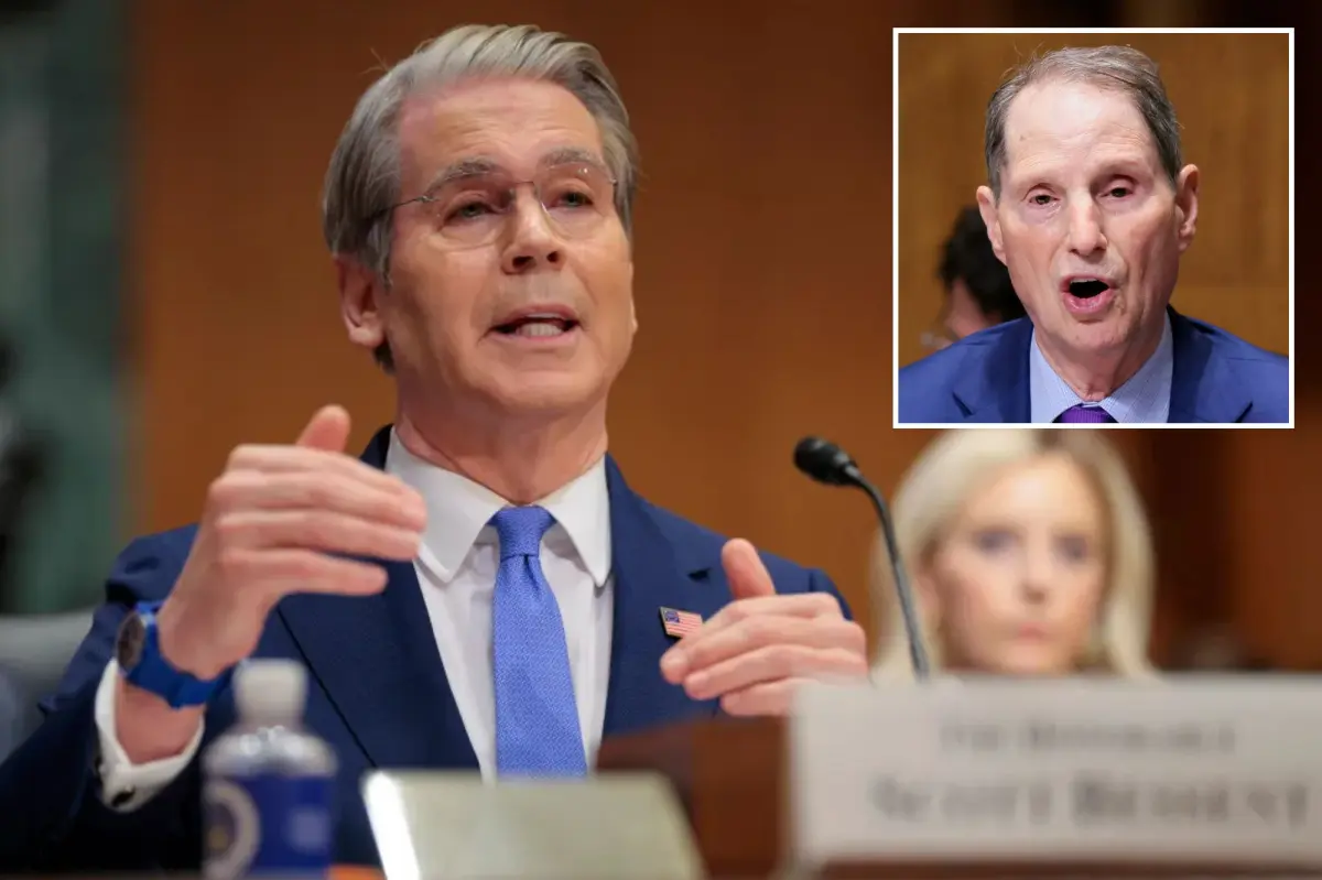 Scott Bessent goes scorched earth against Sen. Ron Wyden over Epstein claims