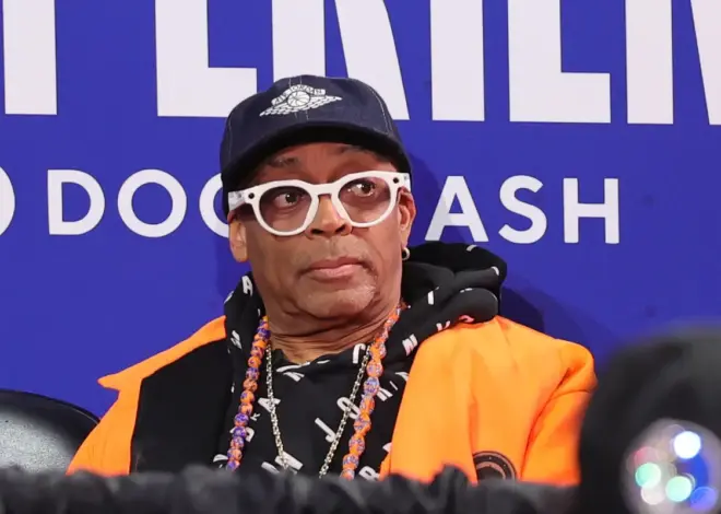 Spike Lee continues Knicks championship celebration with NBA draft appearance