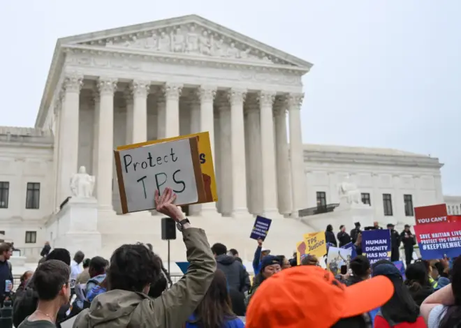 Supreme Court rules Trump can remove deportation protection from Haitians, Syrians