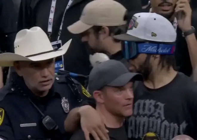 Jalen Brunson has curious moment with cop during Knicks celebration: ‘Don’t push him’