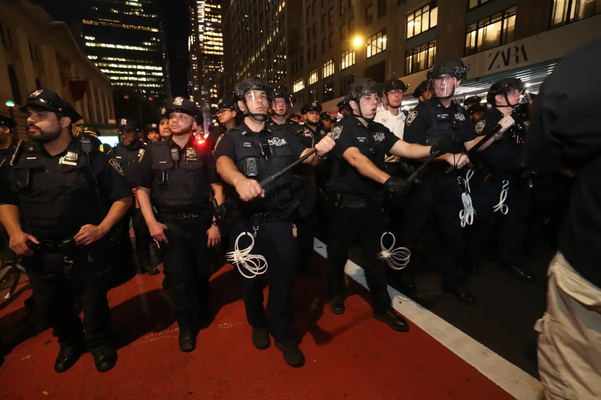 Look who saved the day when Zohran Mamdani’s Bryant Park ‘warmth of collectivism’ grew too hot