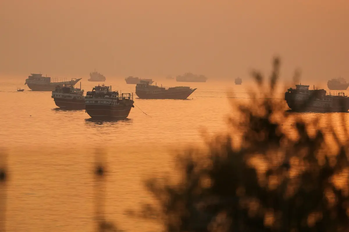 ‘Mini tsunami’ of oil headed for global markets after reopening of Strait of Hormuz — for now
