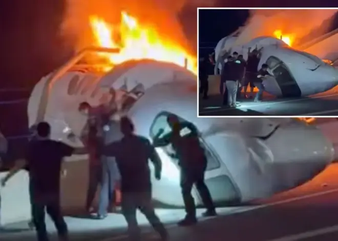 1 killed after plane crashes on Texas highway, crews rush to rescue people