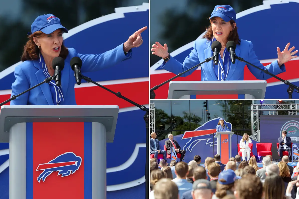 Kathy Hochul attempts to lead Buffalo Bills chant and gets crickets in excruciatingly embarrassing moment