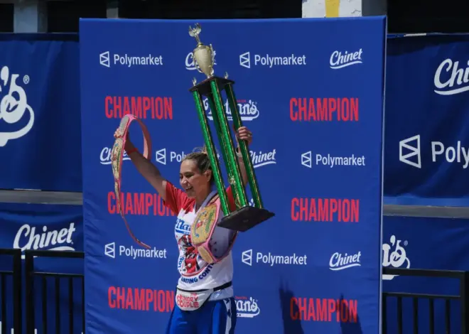 Miki Sudo wins July 4th Nathan’s Hot Dog Eating Contest with gut-busting 38.75 total