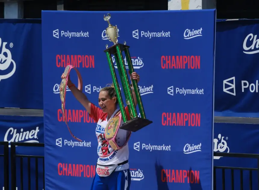 Miki Sudo wins July 4th Nathan’s Hot Dog Eating Contest with gut-busting 38.75 total