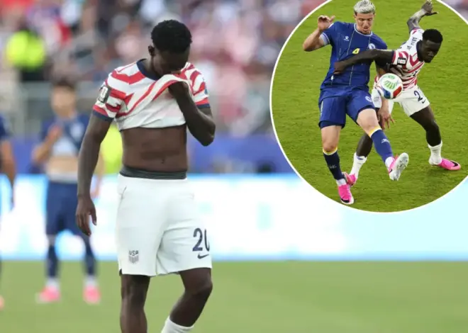 USMNT’s Folarin Balogun handed controversial red card with massive World Cup repercussions