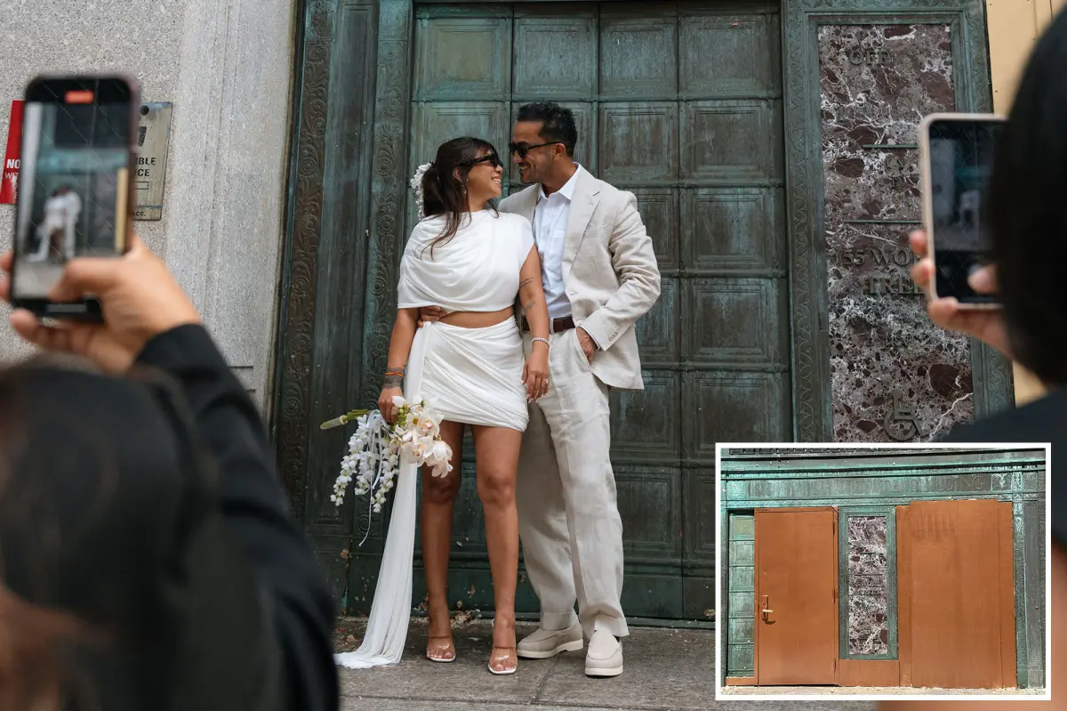 City Hall tosses iconic green doors for ‘poopy brown’ ones, devastating NYC wedding photogs and newlyweds