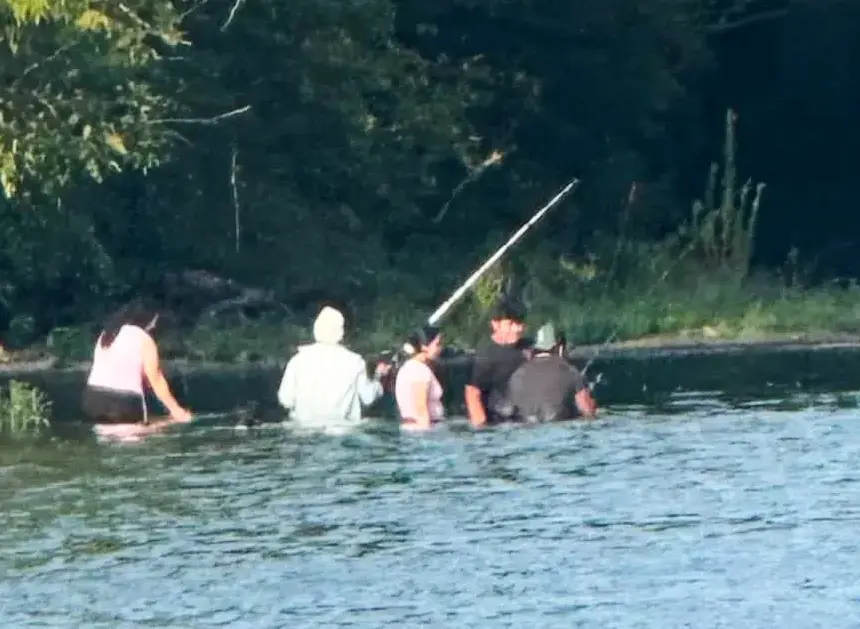 Grim final photo shows 5 friends fishing moments before they all drowned in Ohio river tragedy