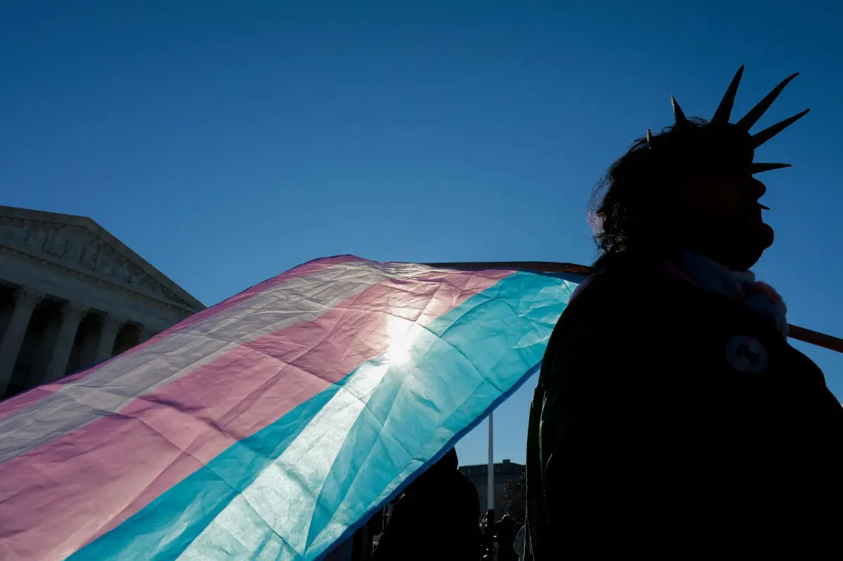 I’m a Daughter of the American Revolution — battling to keep sons out