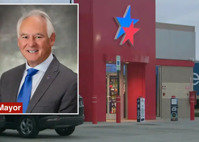 Winner of historic $1.82B Powerball jackpot revealed as Arkansas mayor’s little brother