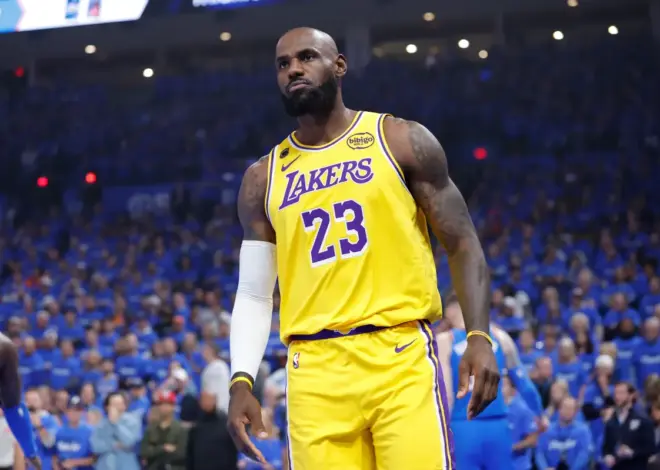 LeBron James sweepstakes down to two teams: Warriors and Cavaliers