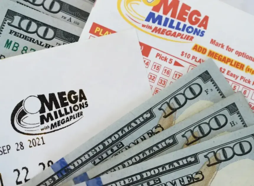 Mega Millions ticket holder wins $800M jackpot