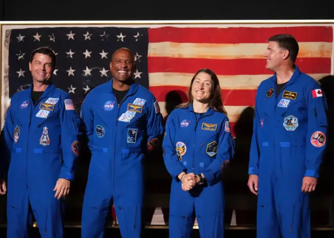 Trump recognizes Artemis II astronauts during Fourth of July speech: ‘Assume you’re heading to Mars’
