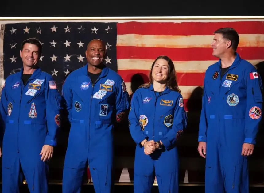 Trump recognizes Artemis II astronauts during Fourth of July speech: ‘Assume you’re heading to Mars’