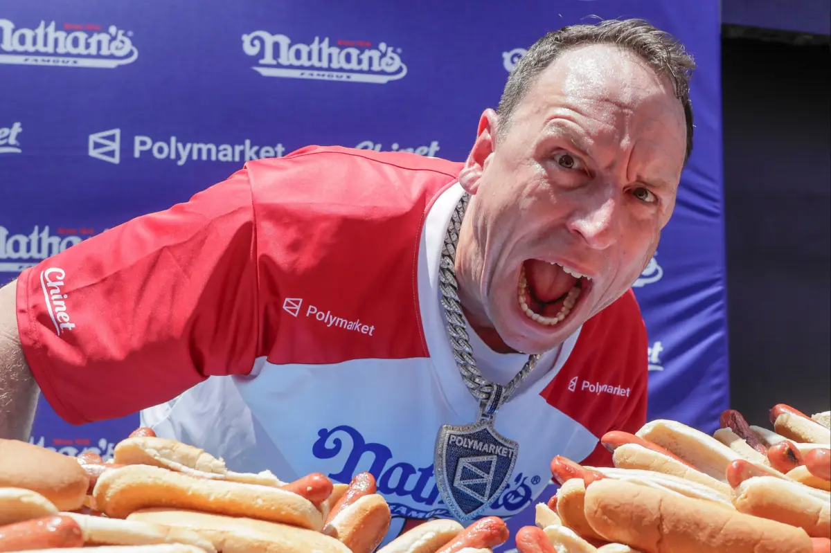 Top dog! Joey Chestnut wins 4th of July Nathan’s Hot Dog Eating Contest