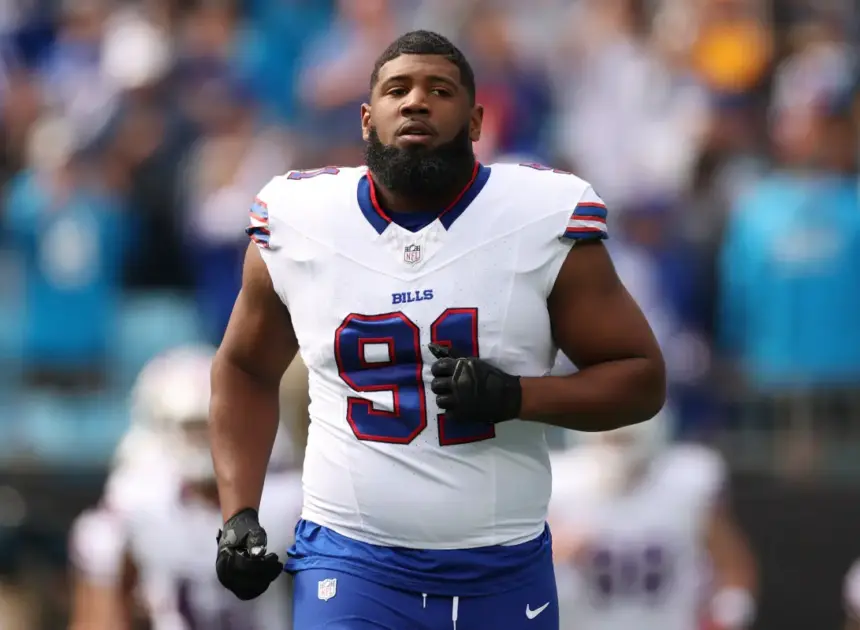 Bills star Ed Oliver mourning tragic death of 2-year-old son