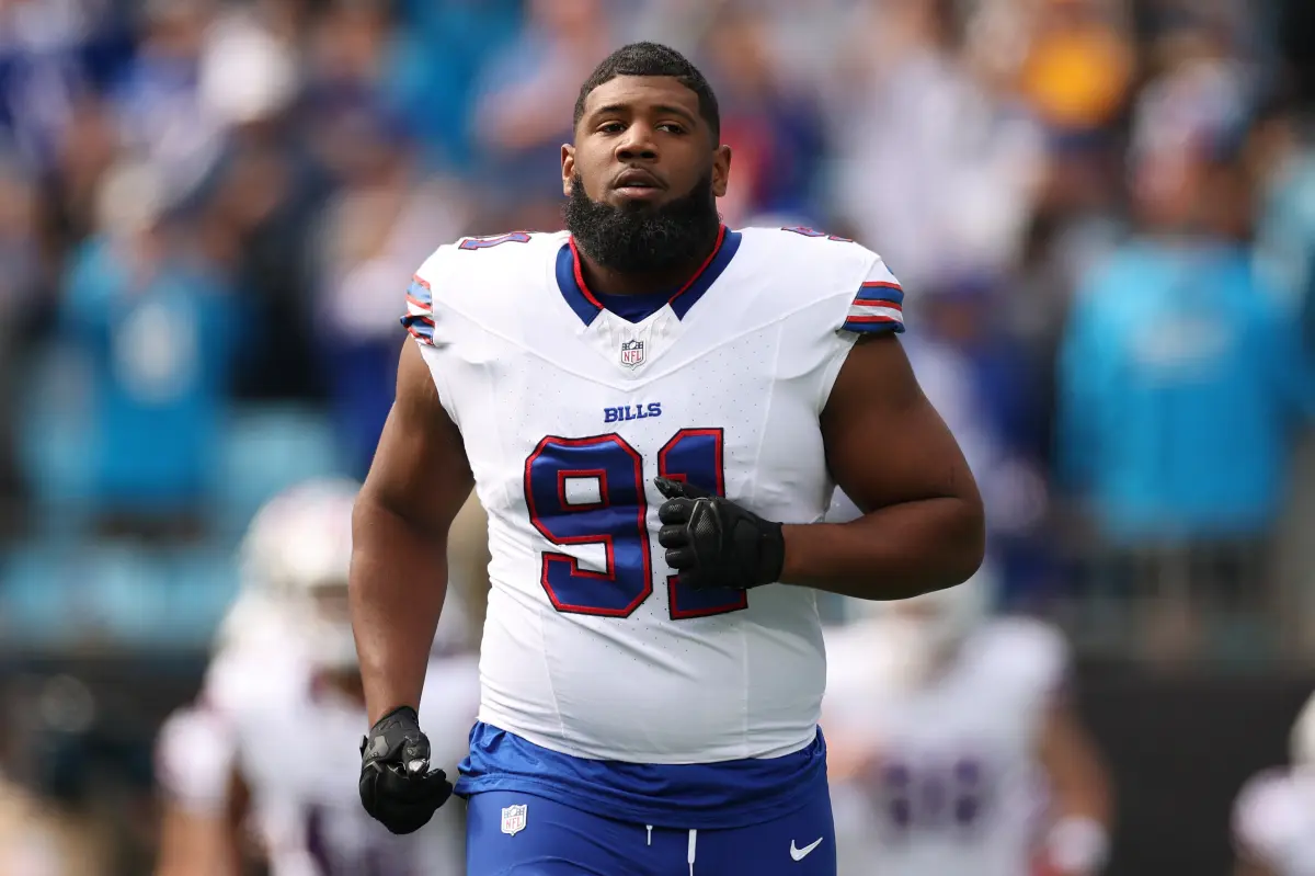 Bills star Ed Oliver mourning tragic death of 2-year-old son