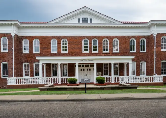 Alabama’s Tuskegee University demands students wear business suits, bans certain headwear in controversial new dress code