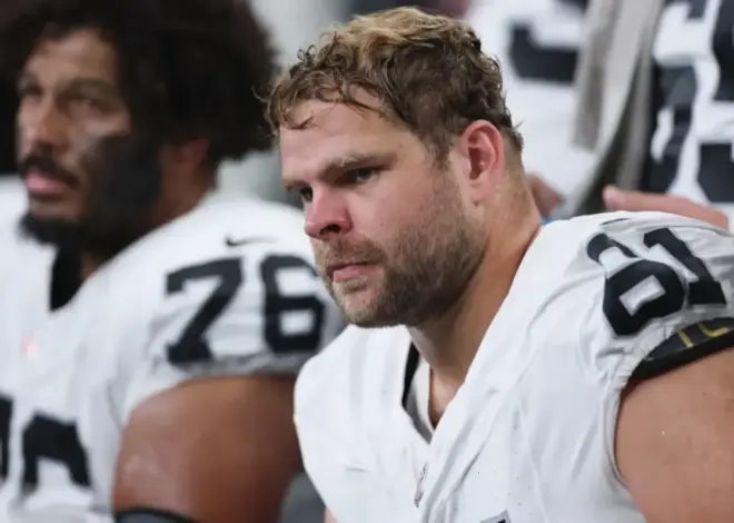 Jets trade for Raiders’ Jordan Meredith to add offensive line depth