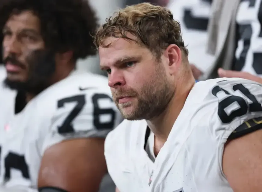 Jets trade for Raiders’ Jordan Meredith to add offensive line depth