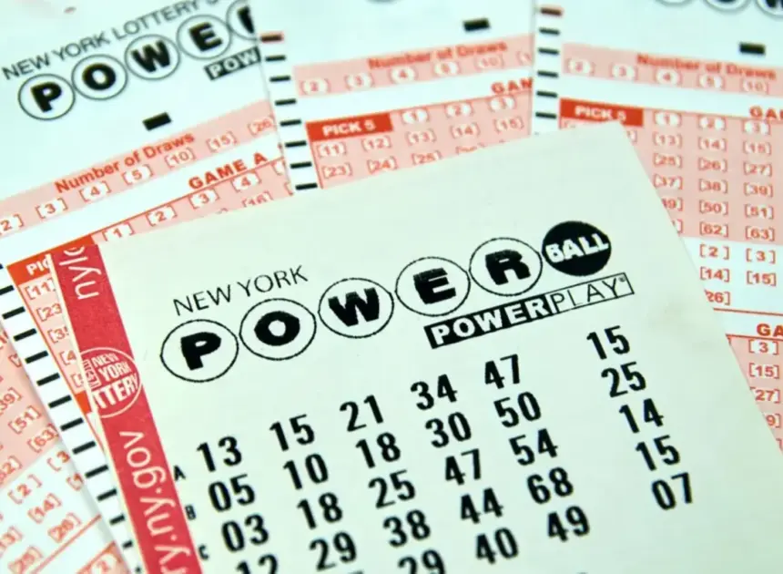 Powerball ticket holder in Illinois wins $1.04 billion jackpot