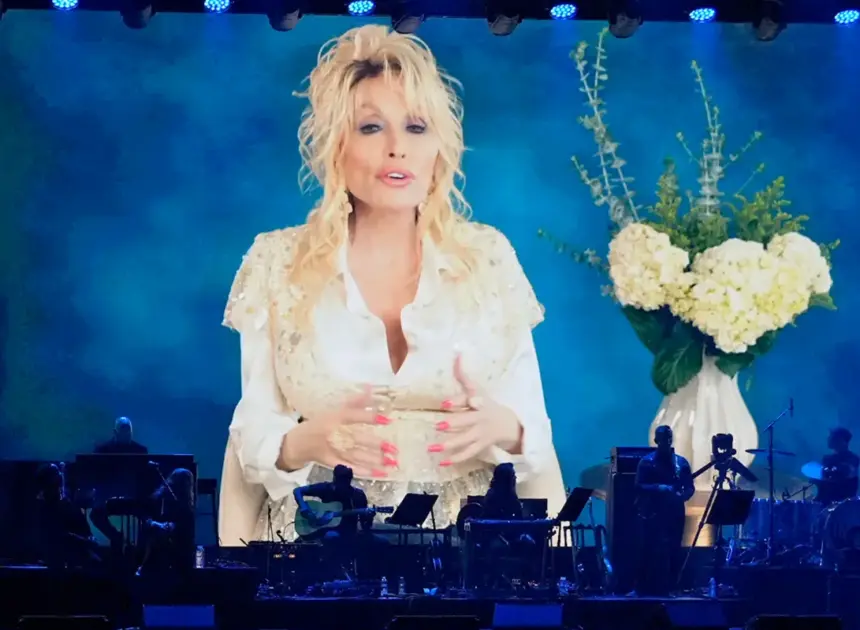 Dolly Parton appeared in good spirits in final appearance days before her death
