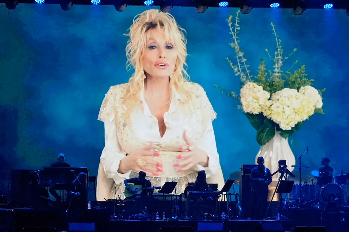 Dolly Parton appeared in good spirits in final appearance days before her death
