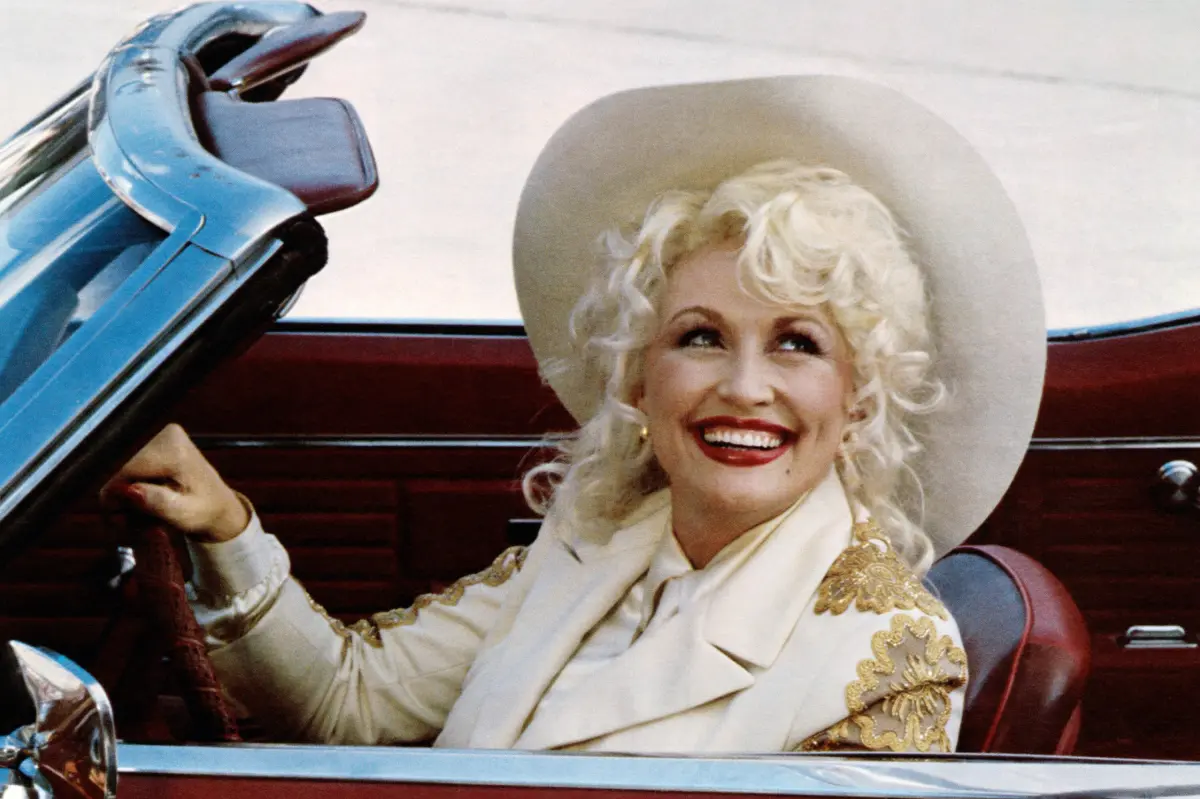 The ‘trashy’ Dolly Parton joke that she said would probably wind up on her tombstone