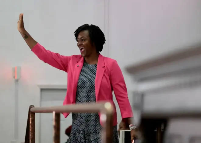 DSA member Angie Nixon upsets Trump impeachment witness Alex Vindman in Florida Democratic Senate race