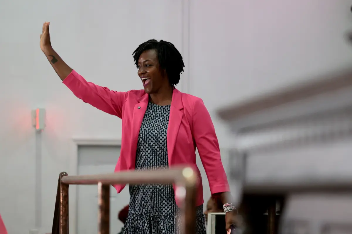 DSA member Angie Nixon upsets Trump impeachment witness Alex Vindman in Florida Democratic Senate race