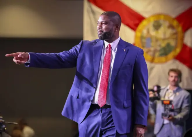 Primary elections 2026 live updates: Byron Donalds makes no mention of Trump in victory speech after winning Florida GOP gov race