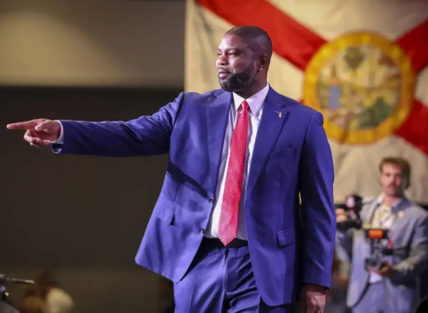 Primary elections 2026 live updates: Byron Donalds makes no mention of Trump in victory speech after winning Florida GOP gov race