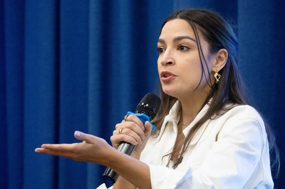 Deadbeat AOC’s student-loan mooching should be a red flag to her 2028 supporters