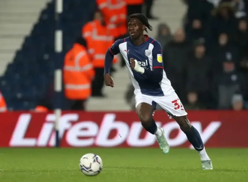Portuguese soccer star Quévin Castro dead at 25 after mid-game collapse