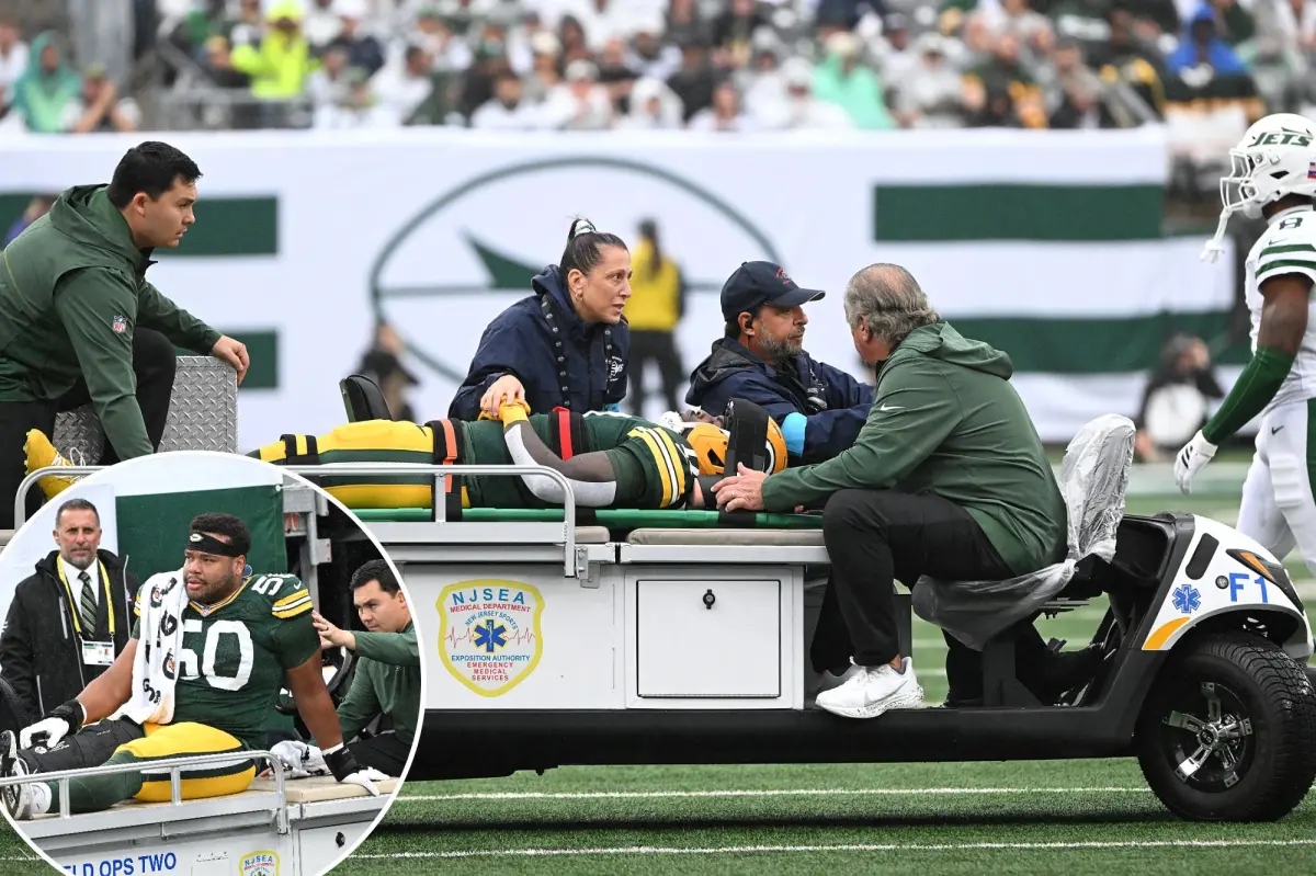 Jayden Reed, Zach Bako-Bewele carted off field in terrifying Packers scenes