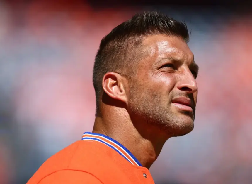 Tim Tebow ‘pausing’ relationship with Christian group after bombshell expose