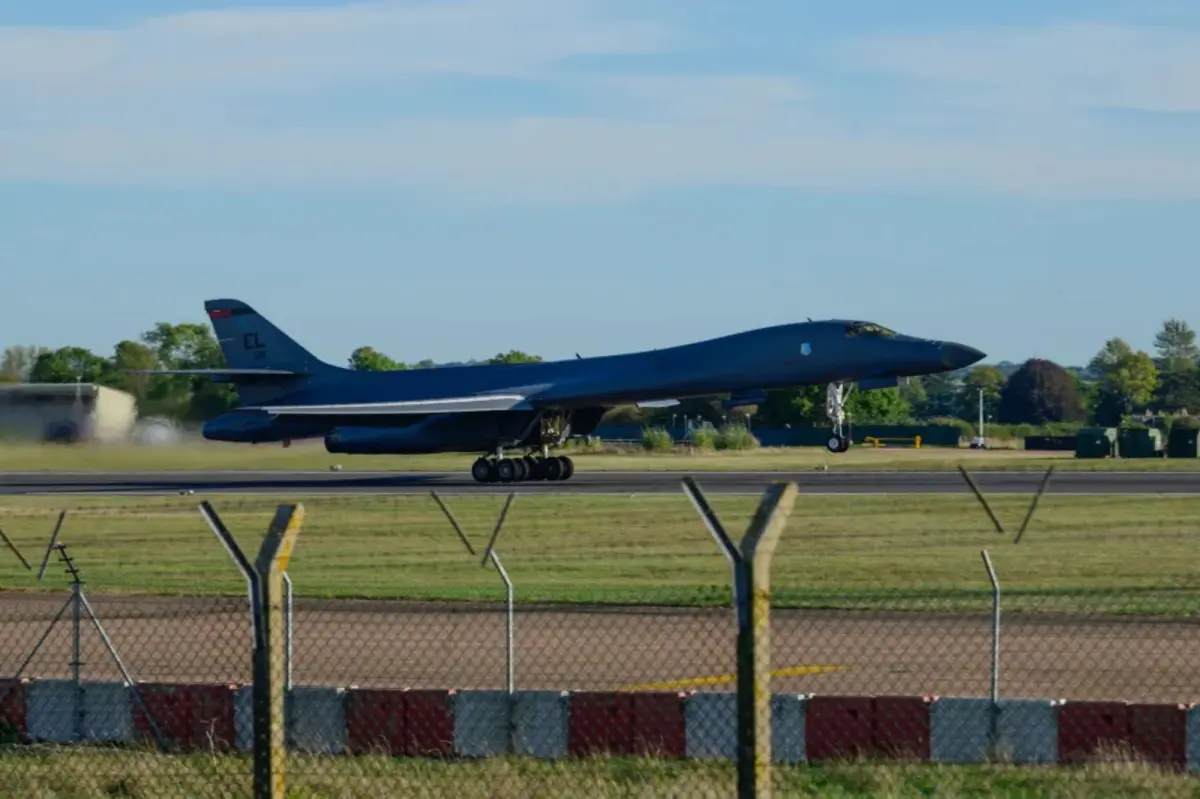 US yanks all B-1 bombers from UK base targeted in foiled terror plot