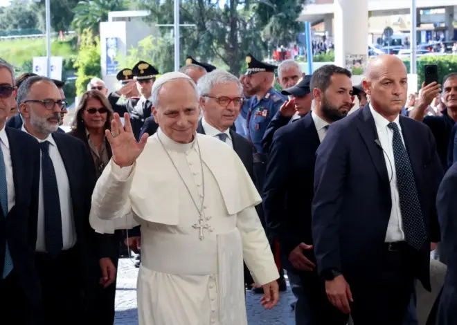 Pope Leo has lung cancer, lower lobe of his right lung removed: Vatican
